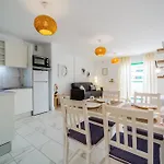 Vida En Alondras Park Апартаменты *
